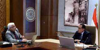 رئيس الوزراء يلتقي رئيس هيئة...