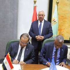توقيع وثيقة مشروع بين بحوث...