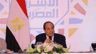 السيسي للمصريين: محدش مننا ليه...
