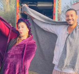 شاهد.. حنان مطاوع مع أحمد...