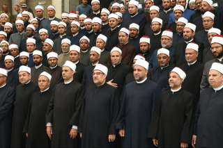 وزير الأوقاف خلال اجتماعه بأئمة...