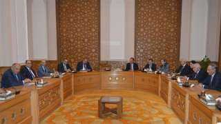 وزير الخارجية يستقبل أعضاء غرفة...