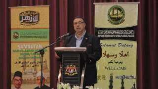 رئيس وزراء ماليزيا يعلن ترجمة...