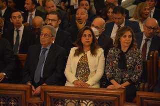 محافظ دمياط تشارك بإحتفالات الكاتدرائية...