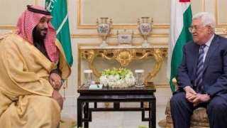 الرئيس الفلسطيني يصل السعودية تلبية...