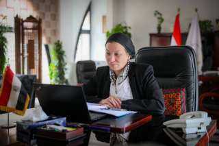 وزيرة البيئة تشارك في الاجتماع...
