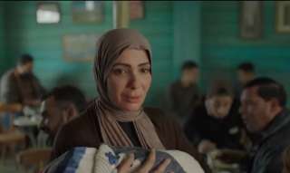 منى زكى توجه رسالة إلى...