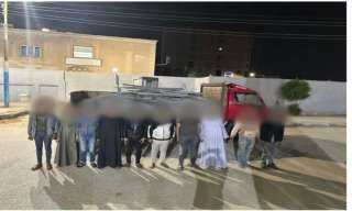 القبض على 12شخصًا متهمين بسرقة...
