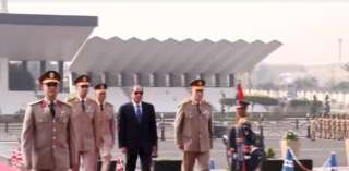 بث مباشر.. الرئيس السيسى يضع...