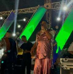 حمو بيكا يرفع شعار كامل...
