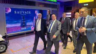 رئيس مصلحة الجمارك يشارك بفعاليات...