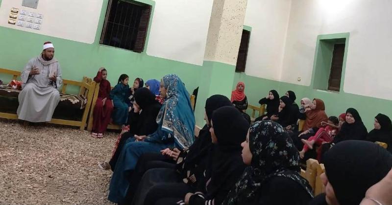 عدد 29 من جلسات الدوار للتوعية المجتمعية بقرى ونجوع المبادرة الرئاسية (حياة كريمة) بمركزى إدفو وكوم أمبو