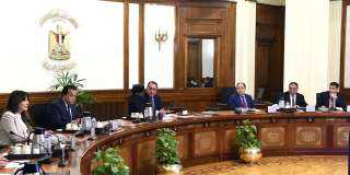 رئيس الوزراء يستعرض نتائج الدراسة...