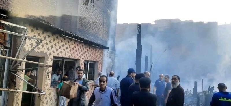 محافظ أسيوط يعلن السيطرة على حريق كنيسة العذراء والملاك ميخائيل والانبا كاراس بديروط