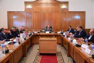 وزير الرى يتابع الإستعدادات الحالية...