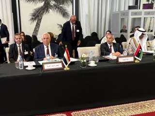 وزير الزراعة يشارك في اجتماع...