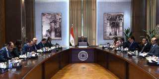رئيس الوزراء يوجه بإعداد رؤية...