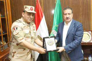 محافظ المنوفية يستقبل نائب مدير...