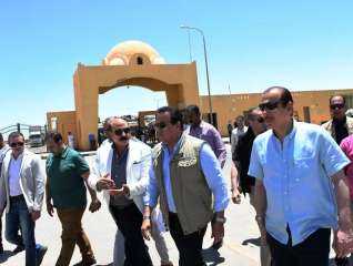 وزير الصحة ومحافظ أسوان يتابعا...