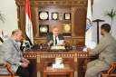 محافظ قنا يواصل إستقبال المواطنين...