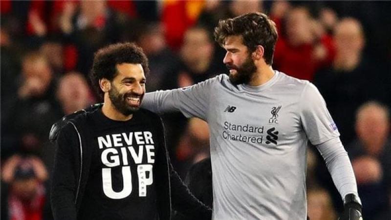 محمد صلاح وأليسون بيكر
