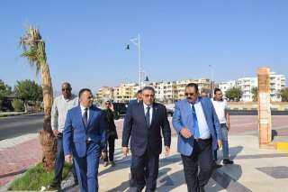 محافظ البحر الاحمر يتفقد اعمال...