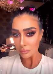 شاهد.. غادة عبد الرازق تثير...