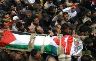 استشهاد شاب فلسطينى وإصابة آخر...