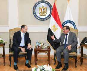 وزير البترول يستقبل الرئيس التنفيذى...
