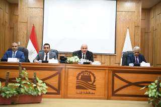 محافظ قنا يعلن رفع درجة...