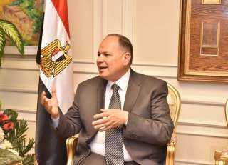 محافظ أسيوط يهنئ الطلاب الفائزين...