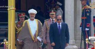 سلطان عمان يؤكد حرص بلاده...