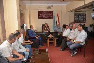 محافظ أسيوط يتفقد يلتقي القيادات...