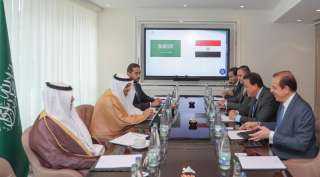 وزير الصحة والسكان يلتقي نظيره...