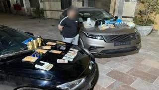 ضبط أسلحة نارية وذخائر غير...