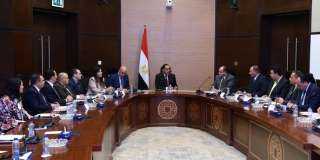 رئيس الوزراء يترأس اجتماع الوحدة...