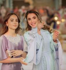 شاهد.. الملكة رانيا تنشر أغنية...