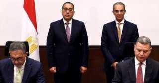 رئيس الوزراء يشهد مراسم توقيع...