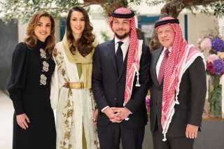 الموكب الأحمر يستعد للانطلاق.. مراسم...