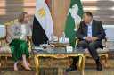 محافظ الشرقية يلتقي سفيرة دولة...