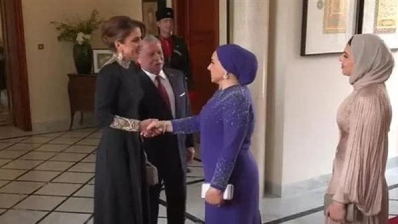 ملك الأردن وقرينته يستقبلان قرينة الرئيس السيسي