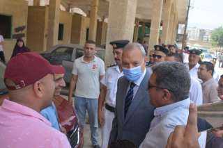 محافظ القليوبية يفتتح السوق الأسبوعي...