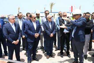 وزير التجارة والصناعة يشارك في...