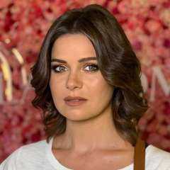 ”يسرا اللوزي” في لجان تحكيم...