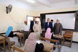 محافظ الشرقية يتفقد لجان امتحانات...