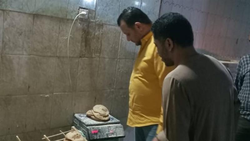 حملات تموينية علي الأسواق والمخابز بالمنيا