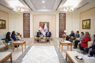 وزير الصحة يلتقي نظيره بدولة...