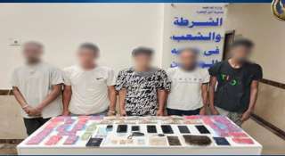 ضبط تشكيل عصابى بحوزته مواد...