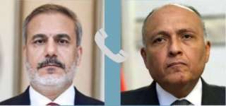 وزير الخارجية يجري اتصالاً هاتفياً...