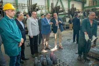 وزير الدولة للإنتاج الحربى ”...